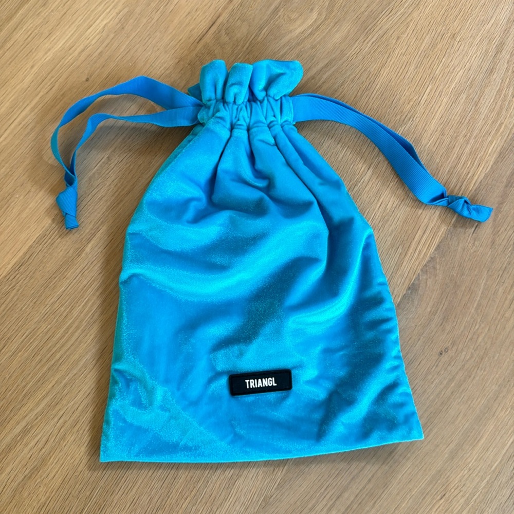 Triangl velvet bikini pouch